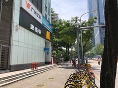 -麦当劳(华融店)