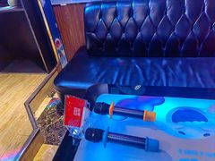 -唱吧麦颂KTV(松江五龙商业广场店)