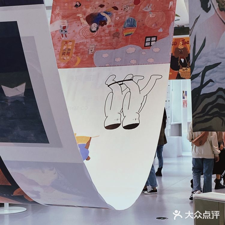 免费看展｜廊桥上的⛰️青年插画师联展