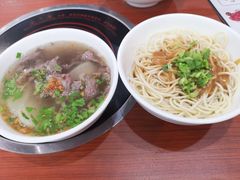 -阿波潮汕牛肉火锅·汤粉面(拱北店)