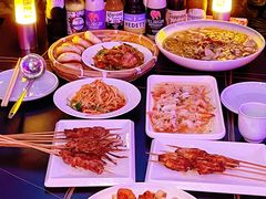 -粉墨特色菜·烧烤音乐酒馆