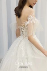 -Lady  Jane高端婚纱礼服馆