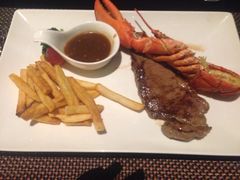 iphone_upload_pic-唐拉雅秀酒店-西锦汇空中BBQ·思创餐厅