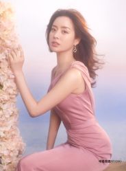 欧美时尚-巴黎婚纱摄影工作室