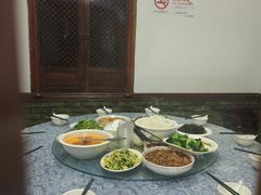 -唔呶喔哩酒家(生产街店)