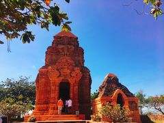 景点-婆萨努占婆塔