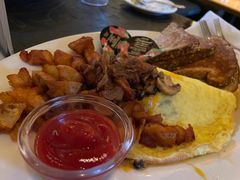 -The Cheesecake Factory(baldwin avenue)