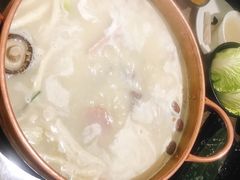 -三人行骨头王火锅(长寿店)