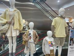 -优衣库(深圳万象天地旗舰店)
