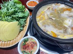 -菌之家·专业纯野生菌火锅·特色炒菌