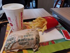 -麦当劳(伟城广场店)