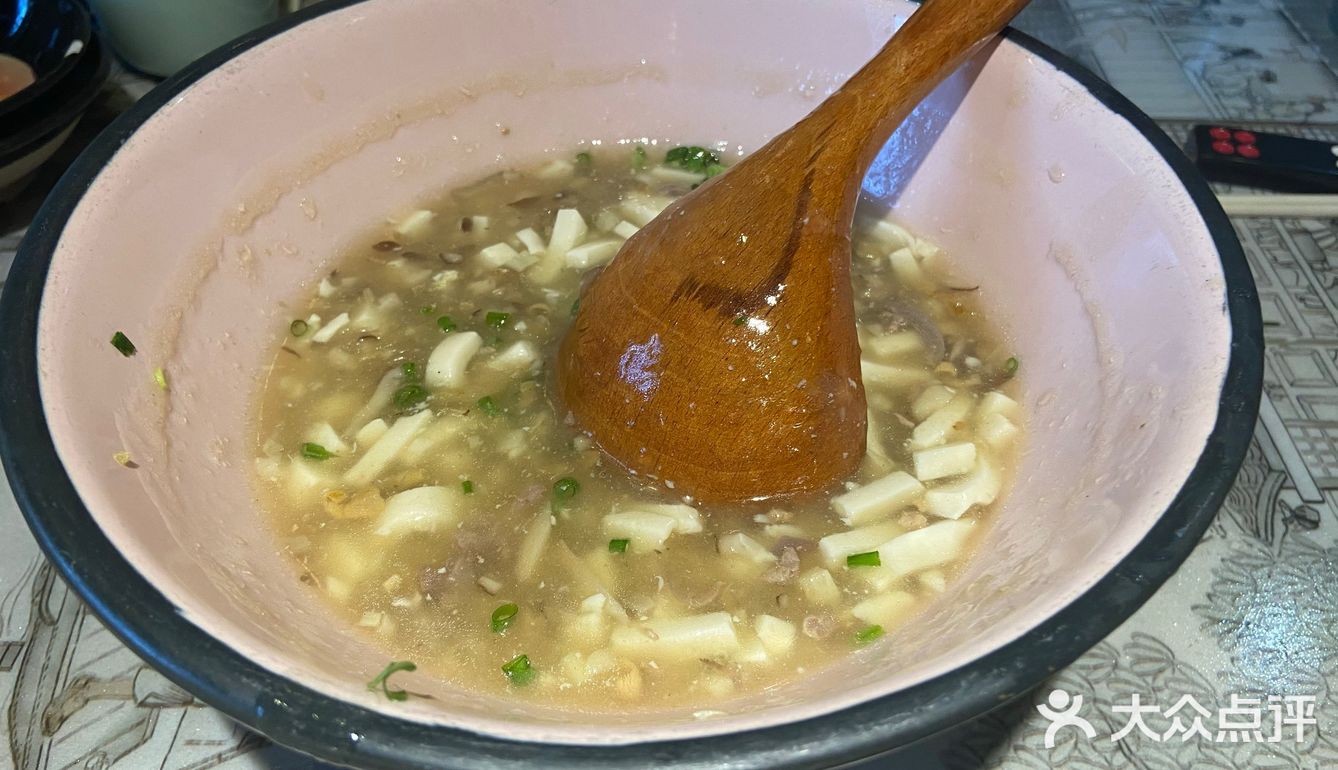 周日中午去的一味大院，还好去的早，还有位子