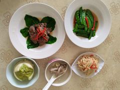 -乐禧母婴全自营月嫂(宝山店)