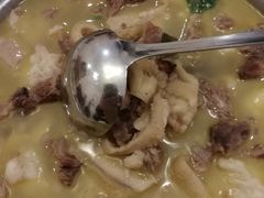 -一栋洋楼云南菜馆