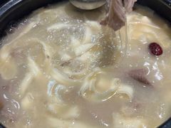 -九寨特色牦牛肉汤锅 羊肉汤锅