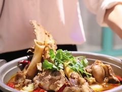 秘制羊棒骨中锅-沪小胖小龙虾(淮海中路旗舰店)