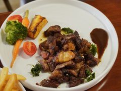 -mordew加州日记西餐&小酒馆(新天地店)