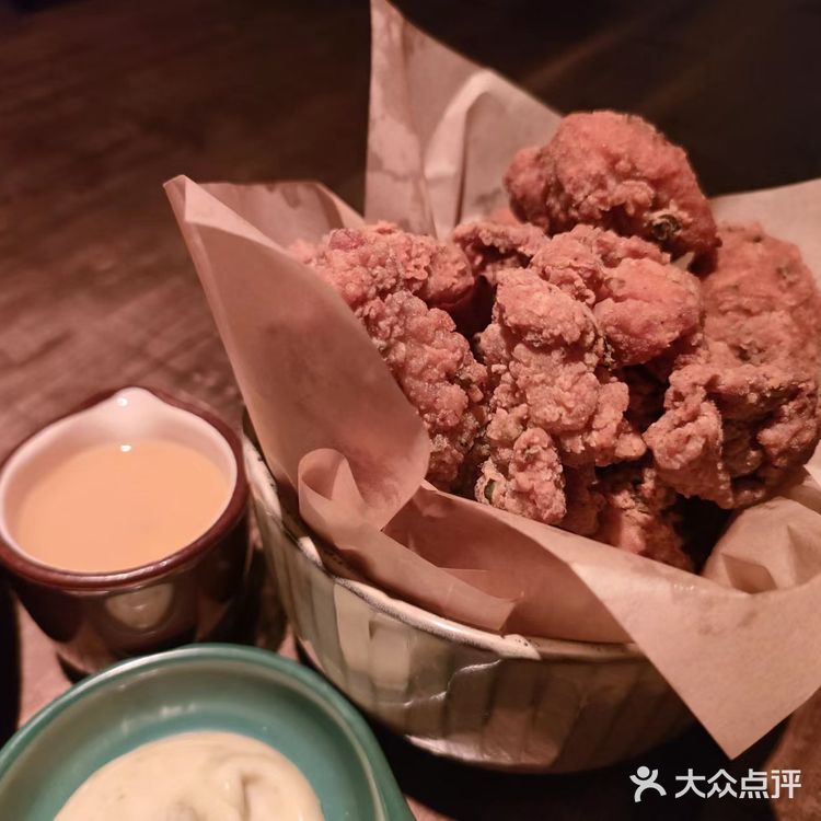 三里屯小伯格小酒馆