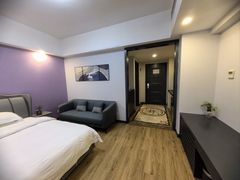 -泊雅酒店公寓(广州琶洲磨碟沙地铁站店)