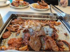 -爱客得牛排海鲜烤肉·火锅自助(春熙路黑金好店)