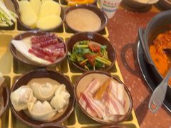 -赵美丽·重庆社区火锅·直营店(火车东站·中豪国际店)