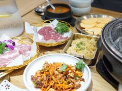 -青瓦餐厅·生鱼片·韩园烤肉(西塔店)