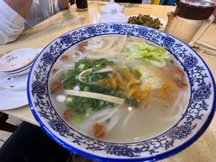 -桥香园云南过桥米线(金马碧鸡店)