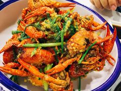 -虾弄弄海派小龙虾·牛羊蝎子火锅