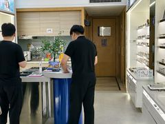 -视野联行眼镜·蔡司·尼康战略合作店(城西银泰店)