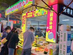 -三亚火车头万人海鲜广场