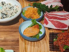 -明洞阿姨·韩式酱蟹烤肉·创意料理(三元桥店)