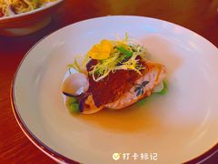 轻煎挪威三文鱼配蛤蜊清汤-FUTURE BAR(岭南天地店)
