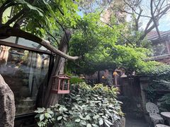 -古董花园(思南路42弄小区店)