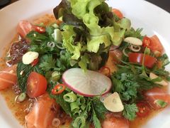 -Chom Cafe and Restaurant