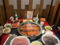 屠场鲜毛肚-洞府防空洞老火锅(解放碑总店)