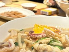-荣家黄鱼面(前滩太古里店)