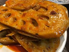 -爆炸头阿姨小四川正宗川味小吃(无任何分店)
