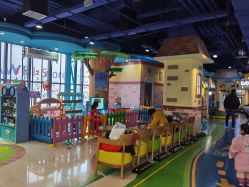 -纽西卡汽车小镇(大悦城店)