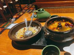 -云海肴·汽锅鸡·云南菜(天山百盛优客店)