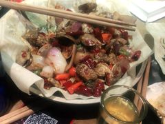 -何师烧烤·香辣蟹·川菜·30年老品牌(太古里旗舰店)
