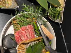 -山川小町·极番烧肉(新地假日广场店)