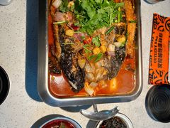 -鸣记脆皮烤鱼(岐山路店)