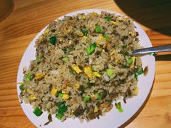 特色臊子蛋炒饭-嘉州叶婆婆钵钵鸡(建设路店)