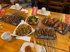 -小俩口烧烤东北菜(双井店)