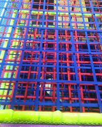 -蹦贝运动中心·蹦床·攀岩·闯关(龙岗店)