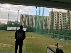 -仙霞高尔夫练习场-停车场