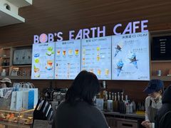 -抱抱地球咖啡馆(国家海洋博物馆店)