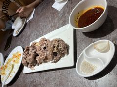 手抓羊肉-贯贯吉·清真餐厅(浙江中路店)