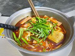 -铁锅哥米线