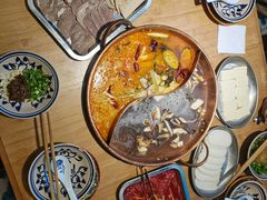 -洱火云南酸菜牛肉火锅(石景山当代商城店)